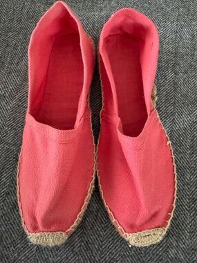 SALMON PINK FLAT ESPADRILLES